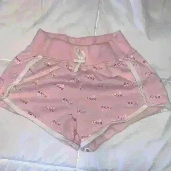 Dkny girl shorts size 8/10 - Picture 1 of 4